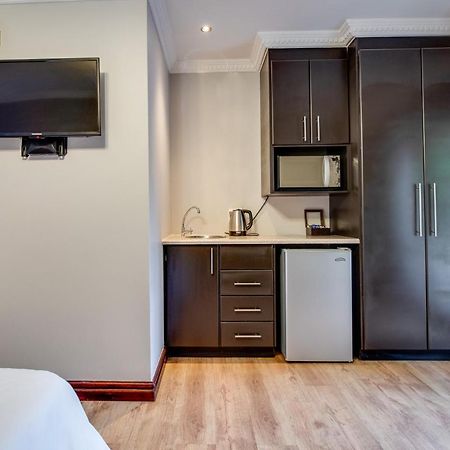 The Nightingale Guesthouse Bloemfontein Exterior photo